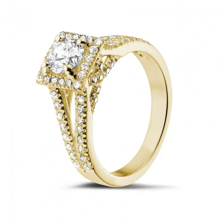 0.70 quilates anillo de oro amarillo de diamantes con diamantes en los lados 