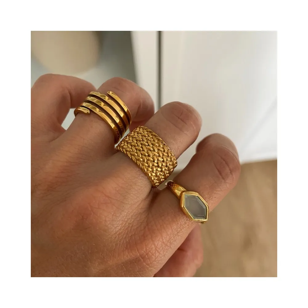 Anillo Camila