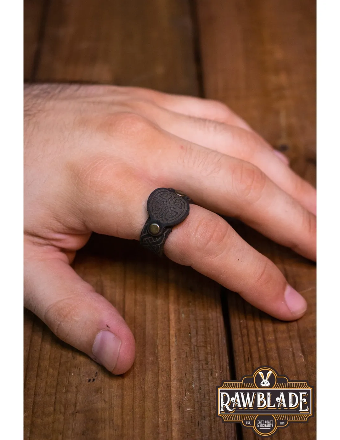 ANILLO CELTA LUGH EN CUERO  VERDE