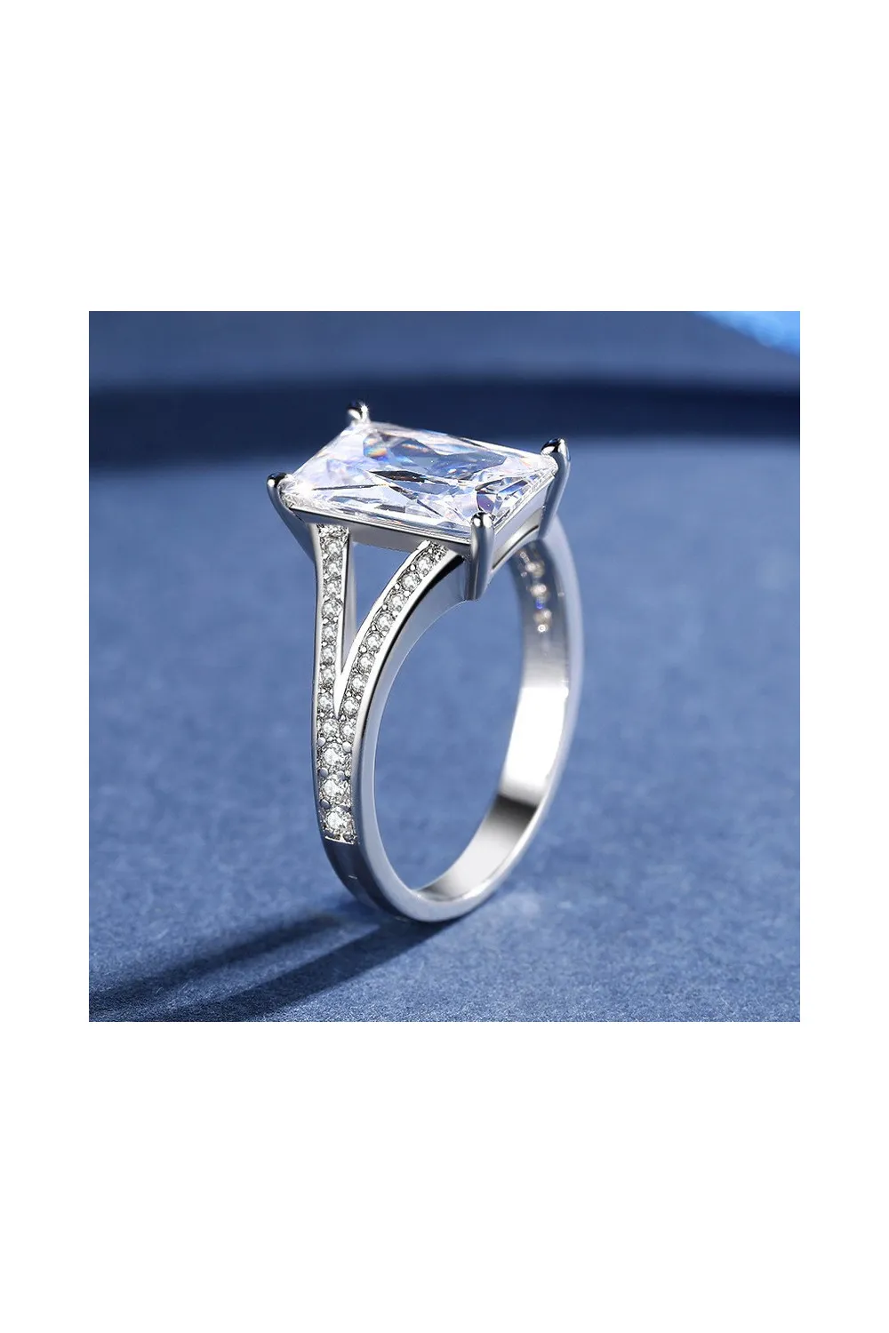 Anillo de junio