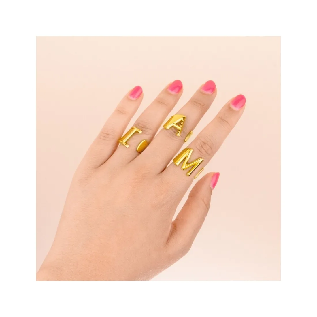 Anillo letter Gold