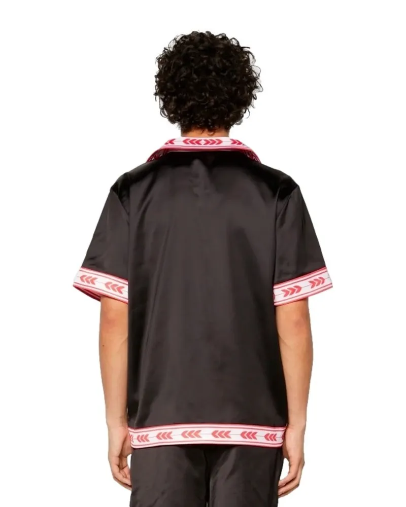 Beisbolera karl kani negra chest signatura resort shirt