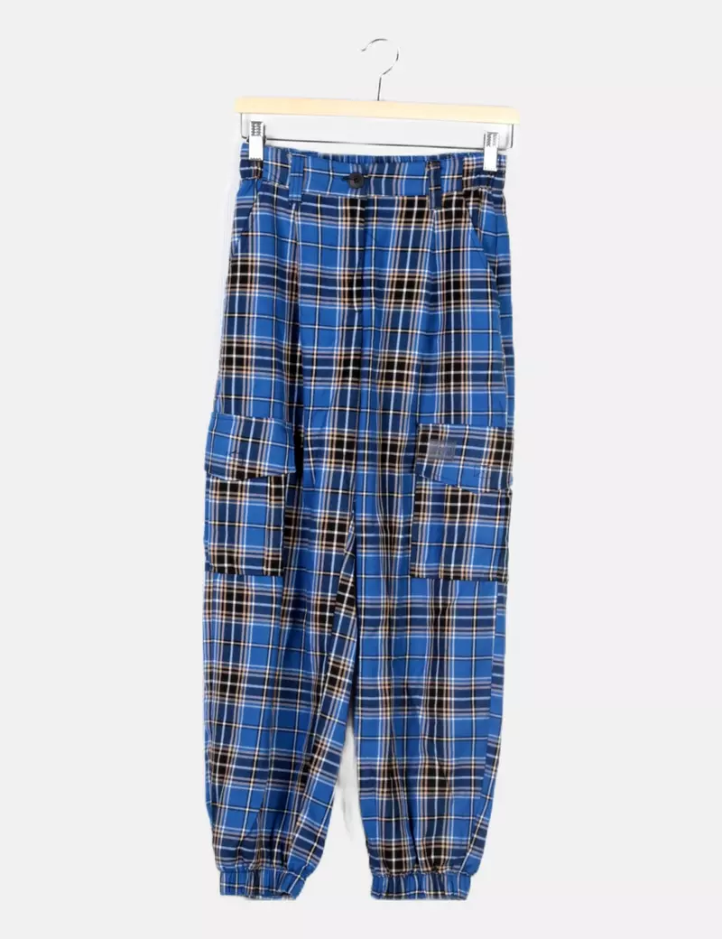 Bershka Pantalón multicolor cuadros
