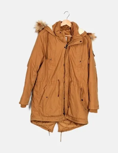 Bershka Parka beige capucha