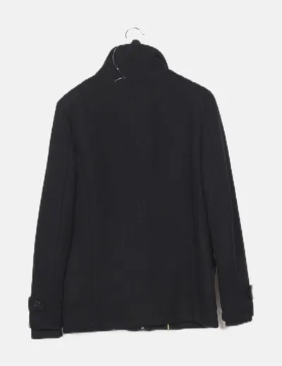 Bershka Parka negra básica
