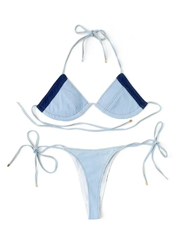 Bikinis de triángulo con cuello halter y empalme de mezclilla