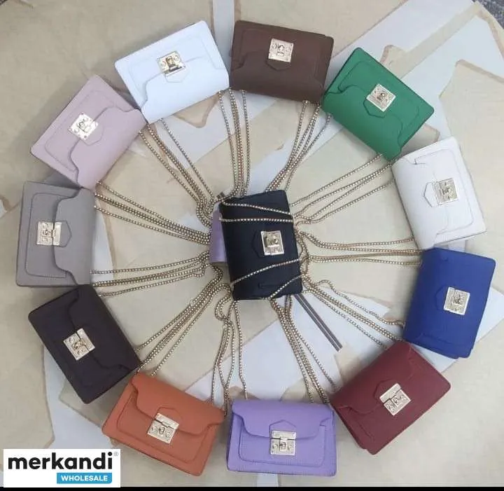 Bolsos de mujer y accesorios de moda para mujer de Turquía disponibles al por mayor.