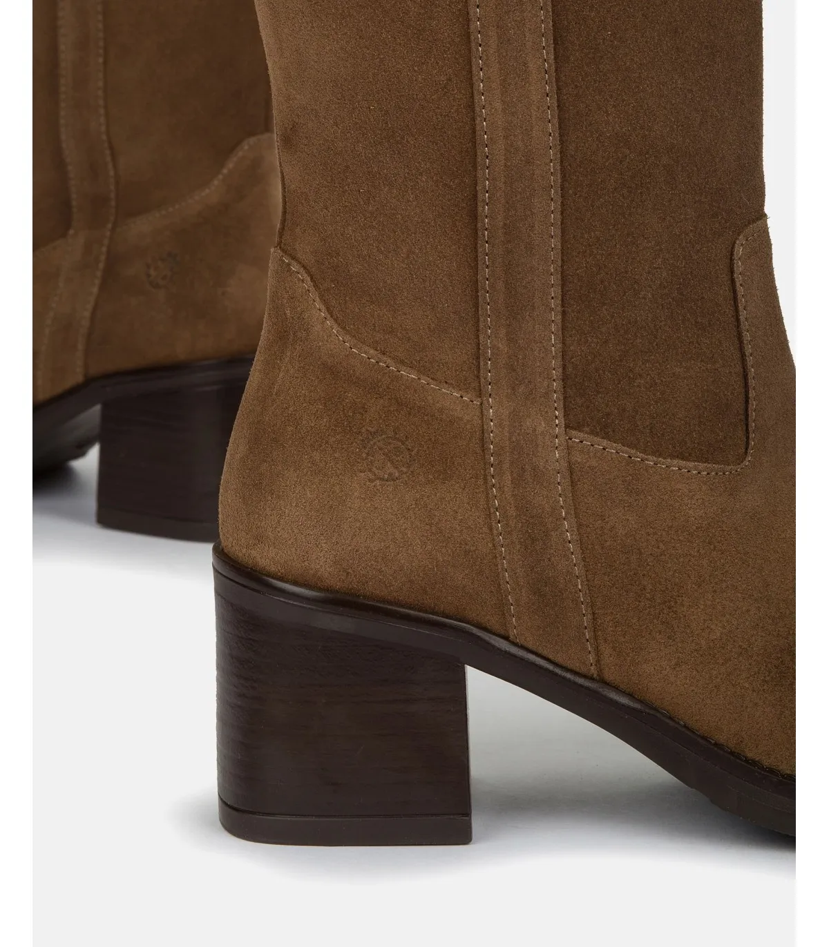 BOTA DE TACóN LANDAS003 MARRON