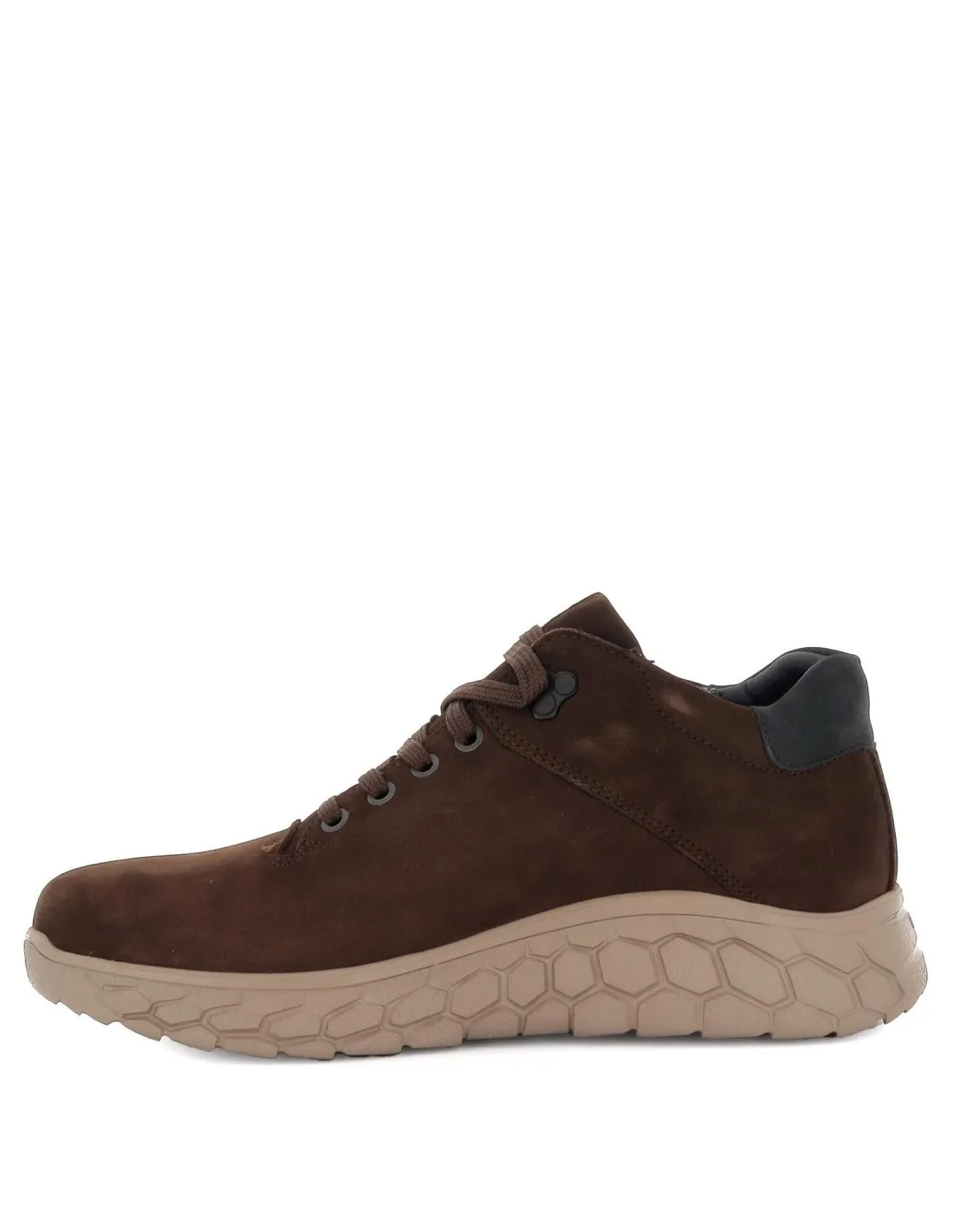 Bota resistente al agua piel nobuck hombre waterproof marrón. Callaghan