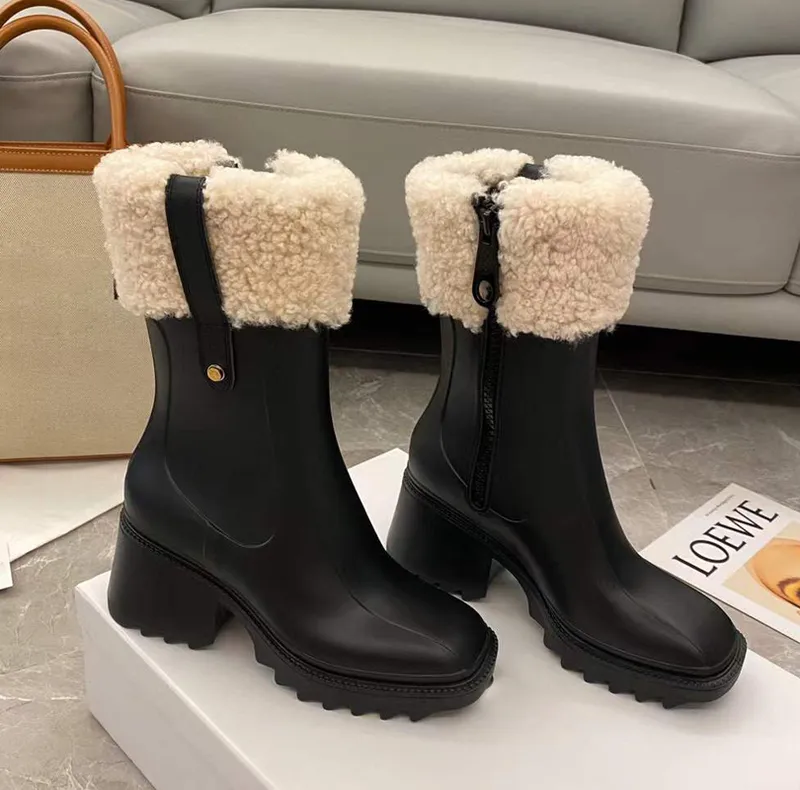Botas de PVC Betty para mujer Tacones altos de piel Beeled Bota de lluvia alta hasta la rodilla Suelas de goma impermeables Well