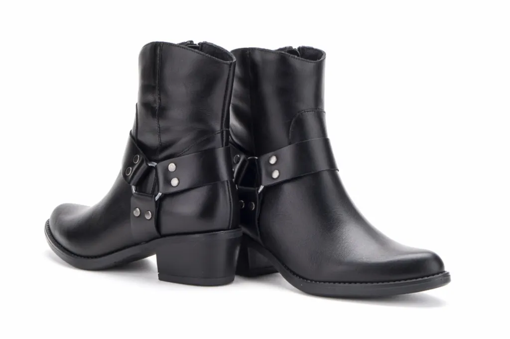BOTIN COWBOY PIEL NEGRA PISO DAKOTA
