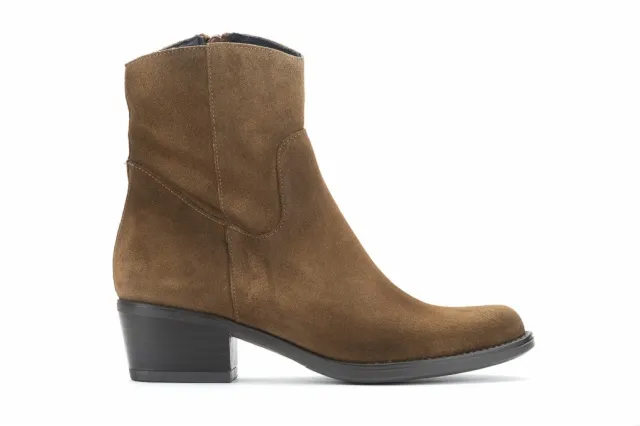 BOTIN COWBOY SERRAJE TOSTADO PISO DAKOTA