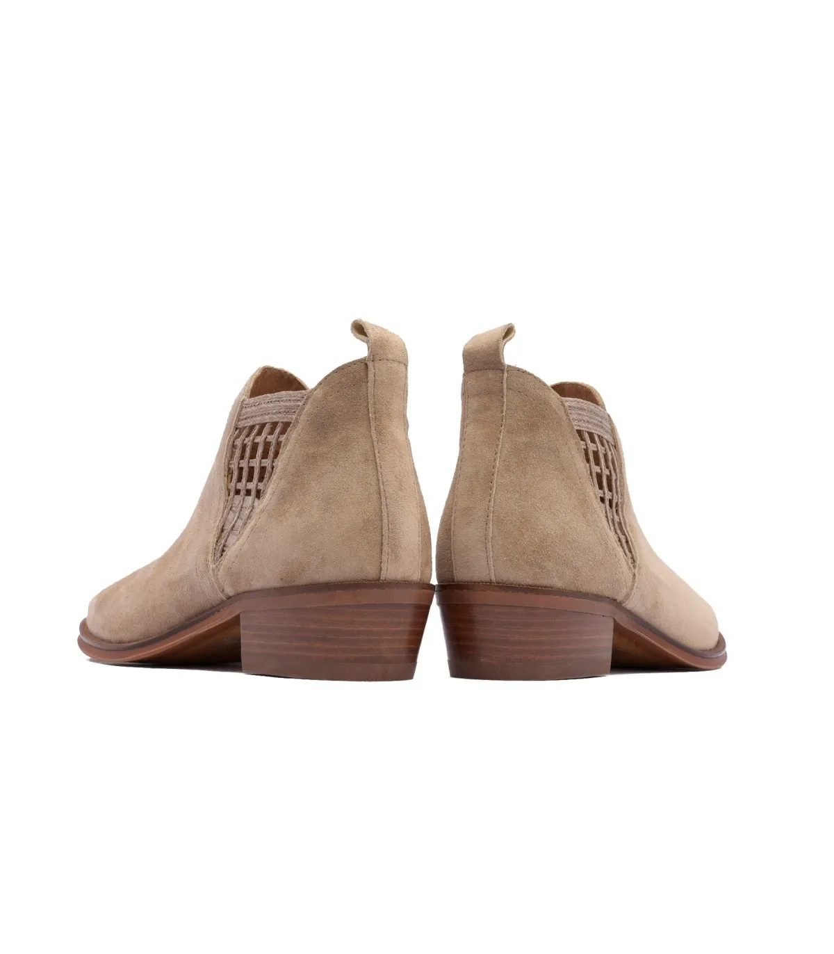 Botín con trenzado lateral en color taupe