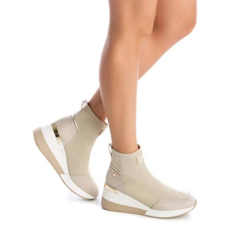 Botín de mujer XTI 044172 Beige