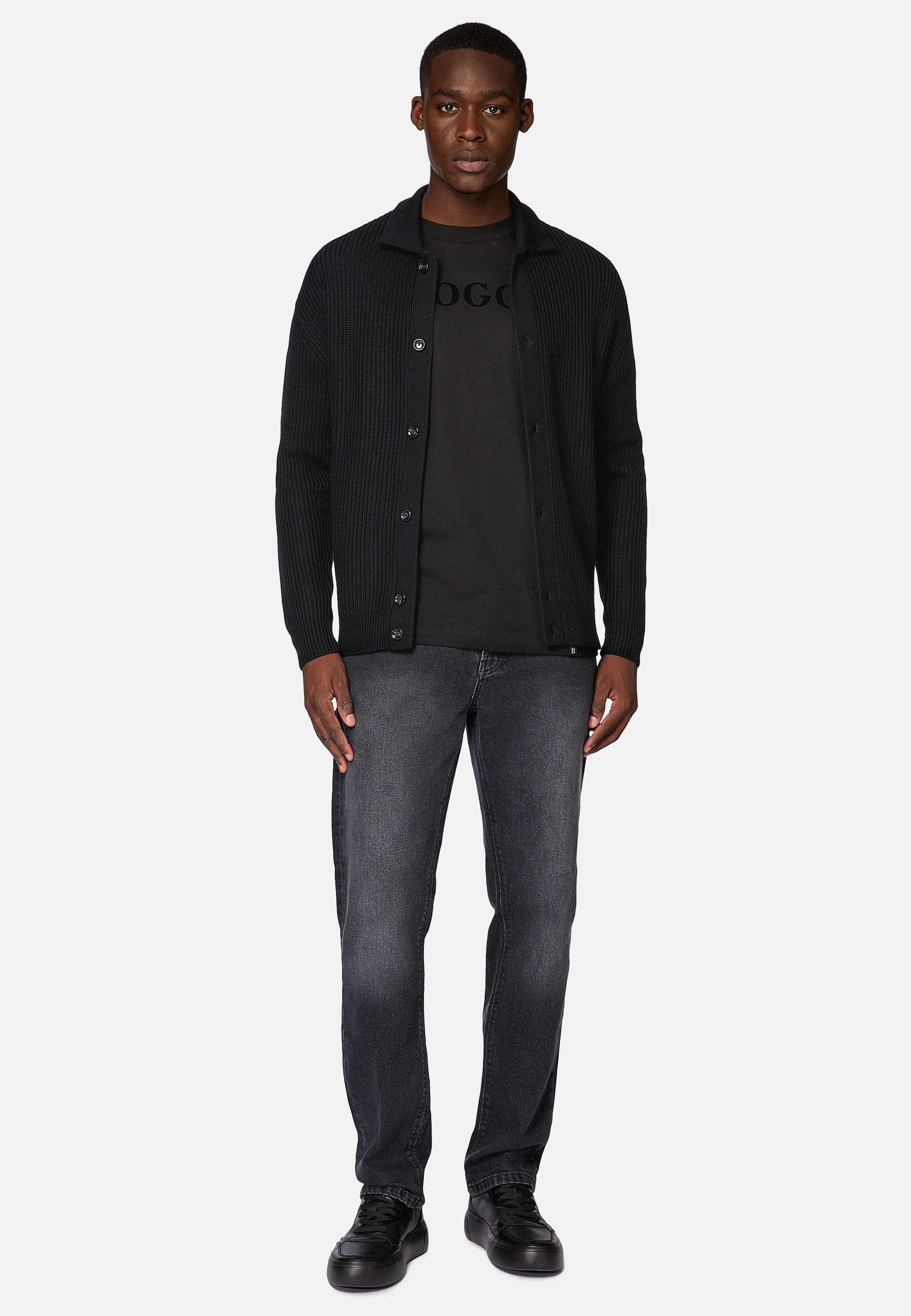Cárdigan Negro Cuello Camisero De Lana Merina