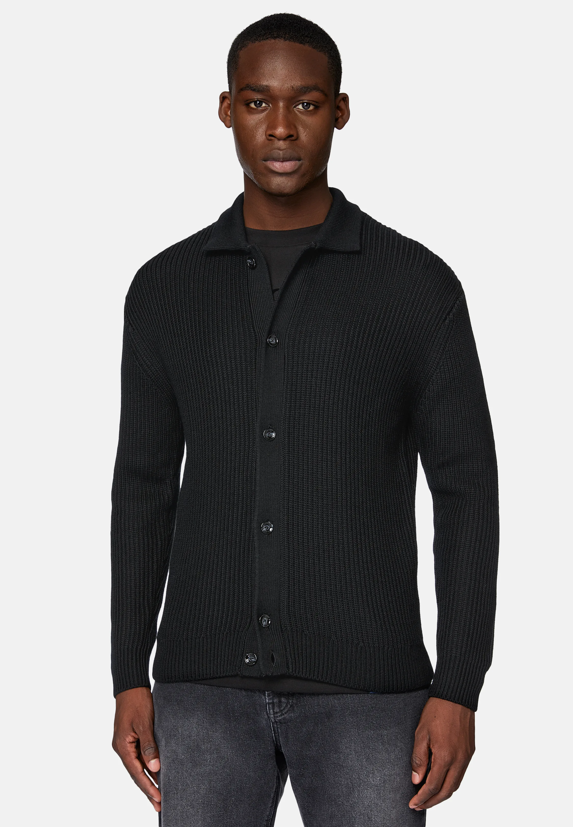 Cárdigan Negro Cuello Camisero De Lana Merina