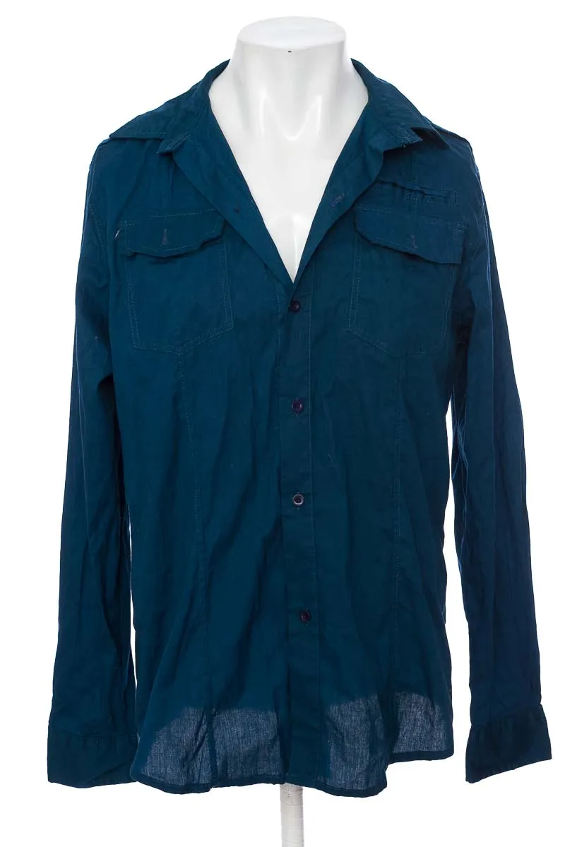 CAMISA COLOR AZUL  CANNADA