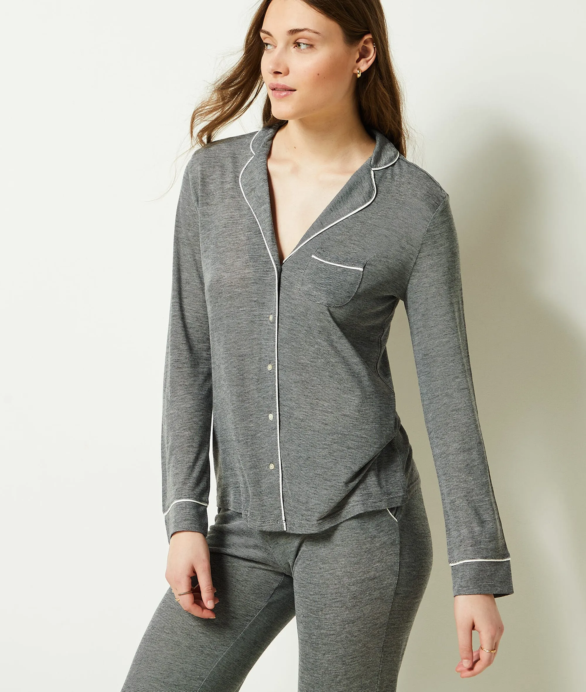 CAMISA PIJAMA LISA WARM DAY GRIS  ETAM