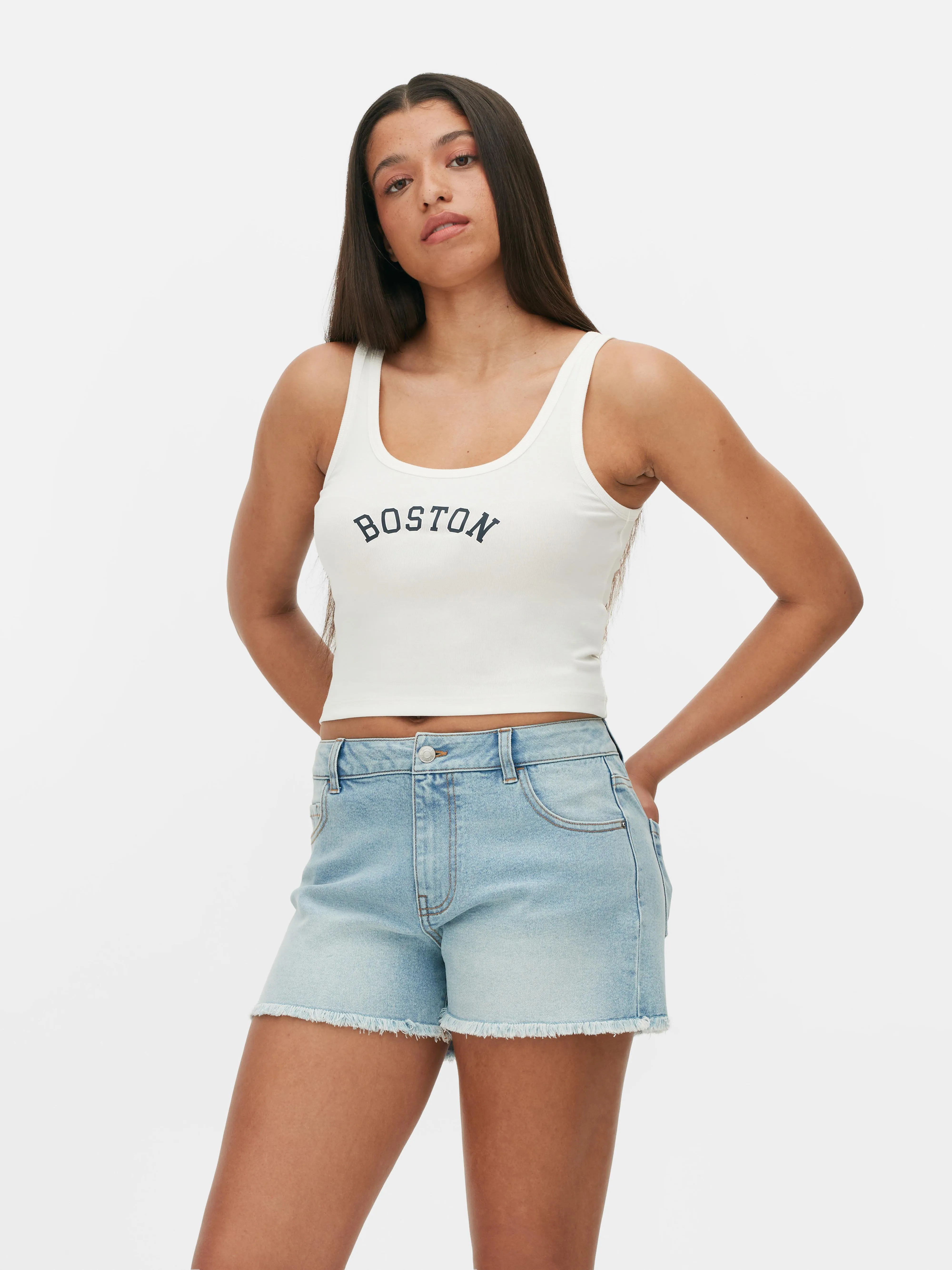 Camiseta corta sin mangas y escotada