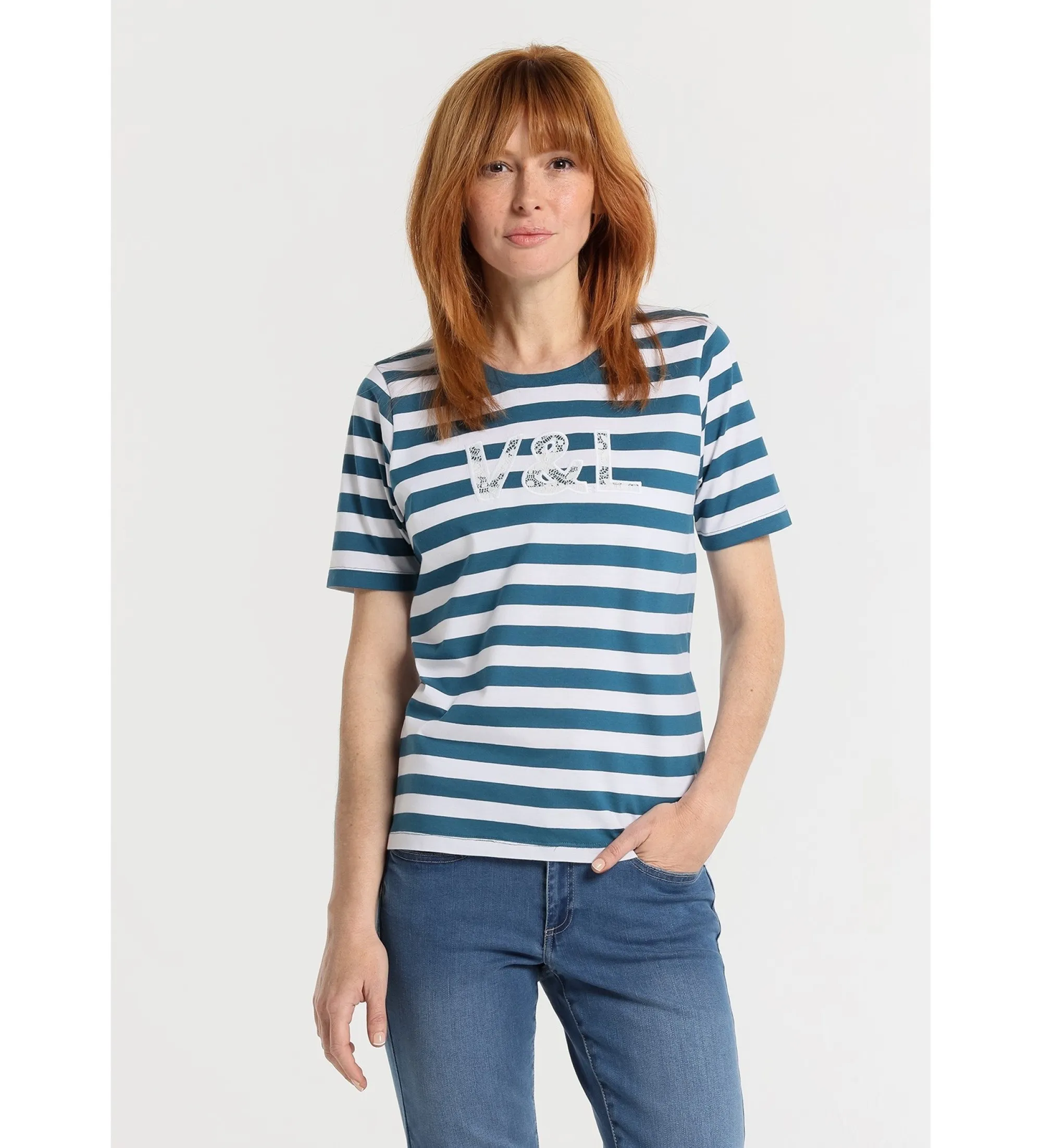 Camiseta de manga corta a rayas horizontales azul