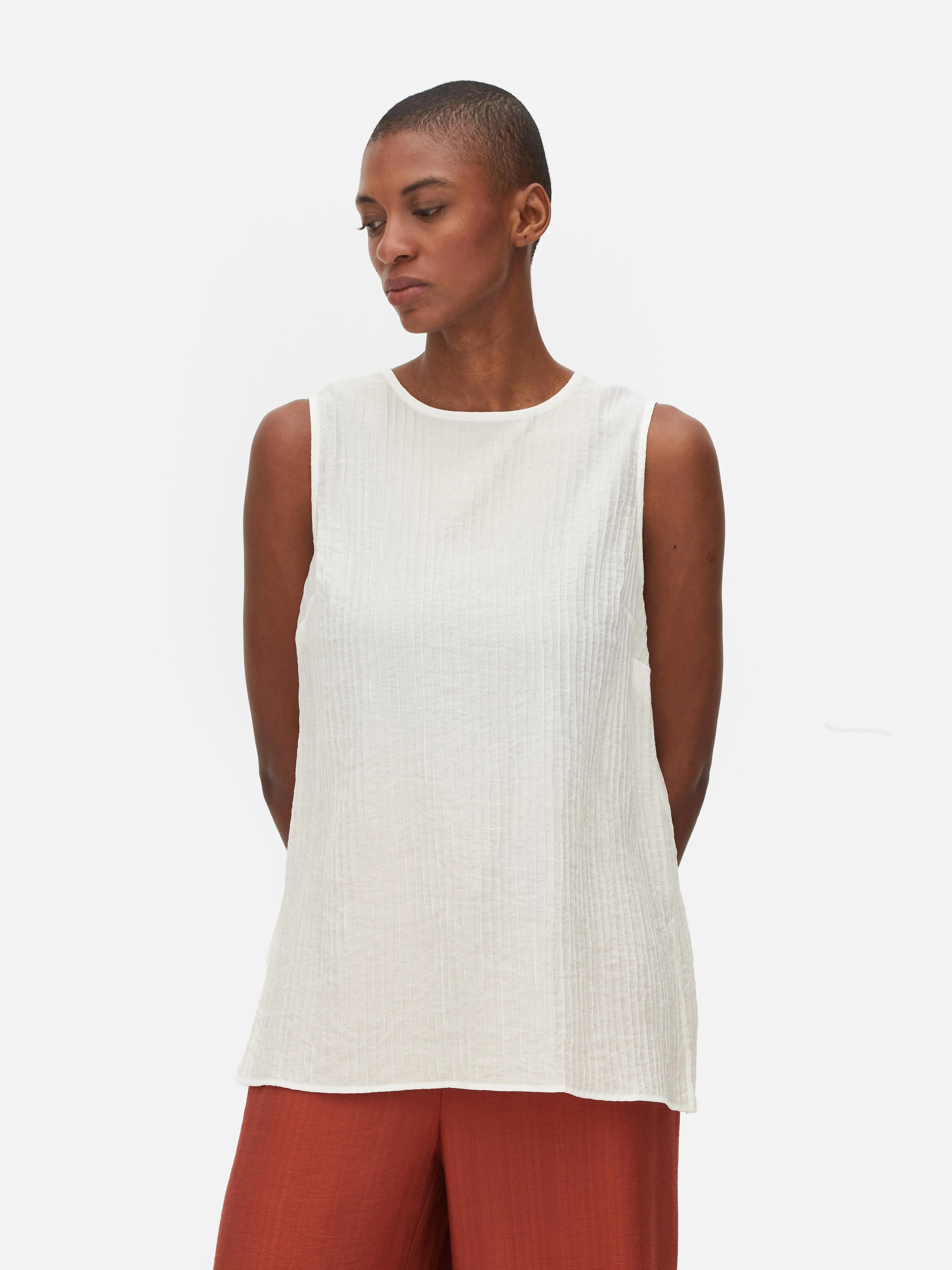 Camiseta sin mangas con textura