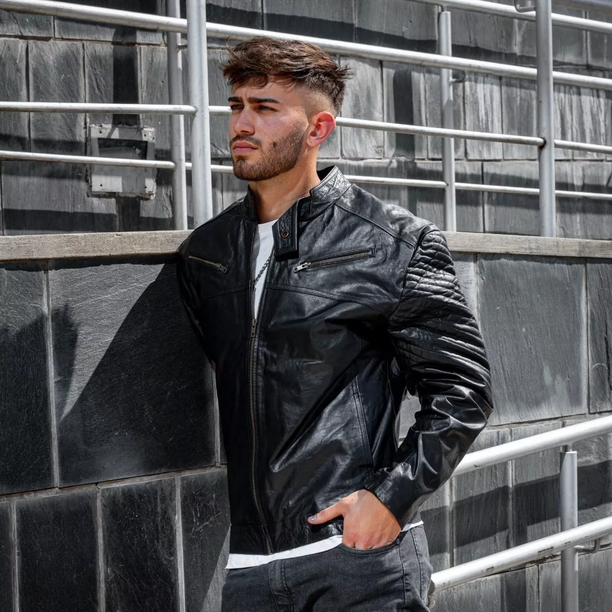 CAMPERA DE CUERO VACUNO 100% LEGITIMO DE HOMBRE ART: 04COMB