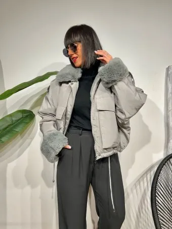 Cazadora Oversize Pelo MISCHA Gris Ceniza
