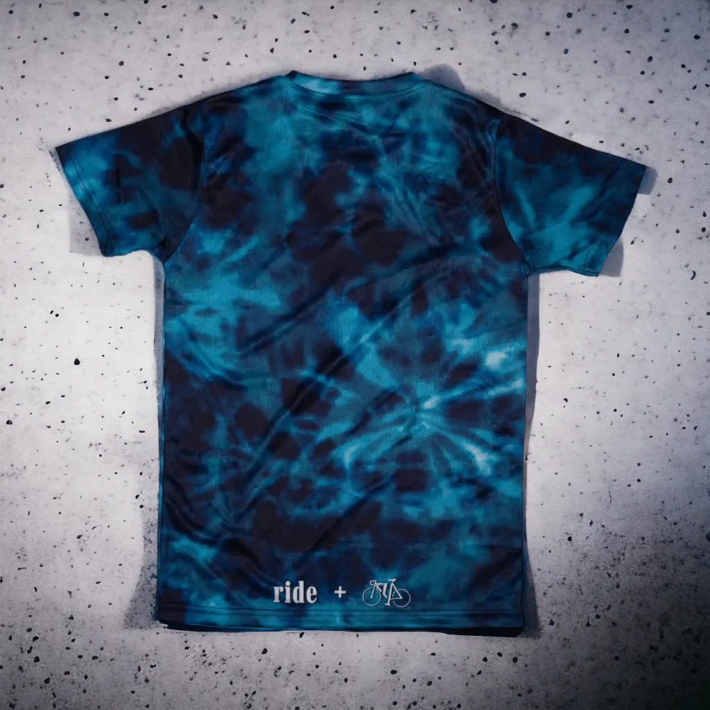 Chela Clo – Camiseta Biker deep blue dye