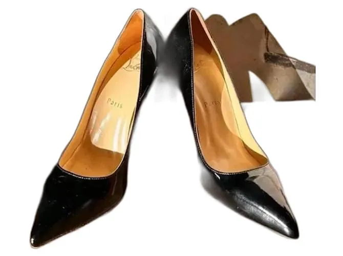 CHRISTIAN LOUBOUTIN Tacones So Kate de charol negro Talla 35IT 