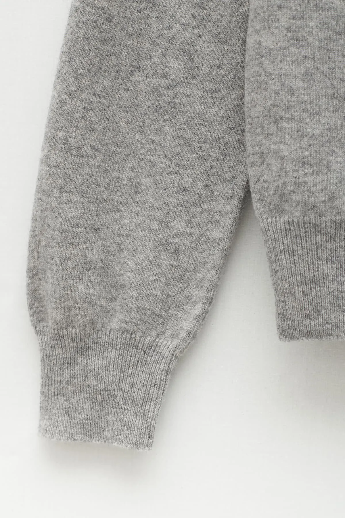 COMME DES GARCONS PLAY LIGHT GREY CARDIGAN