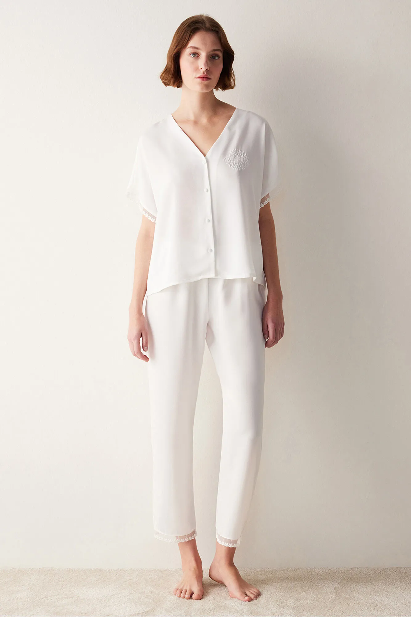Conjunto de pijama de encaje nupcial