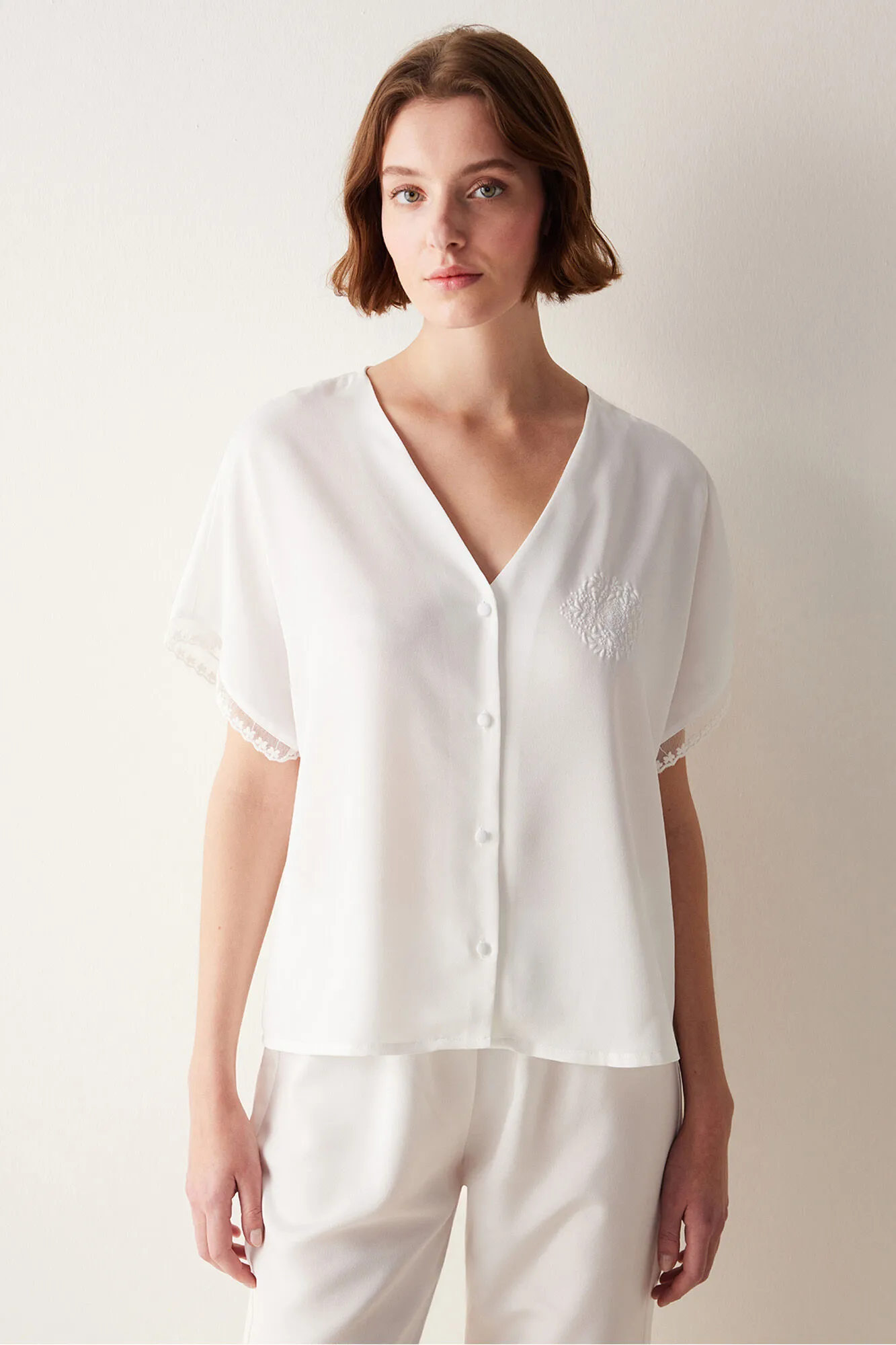Conjunto de pijama de encaje nupcial