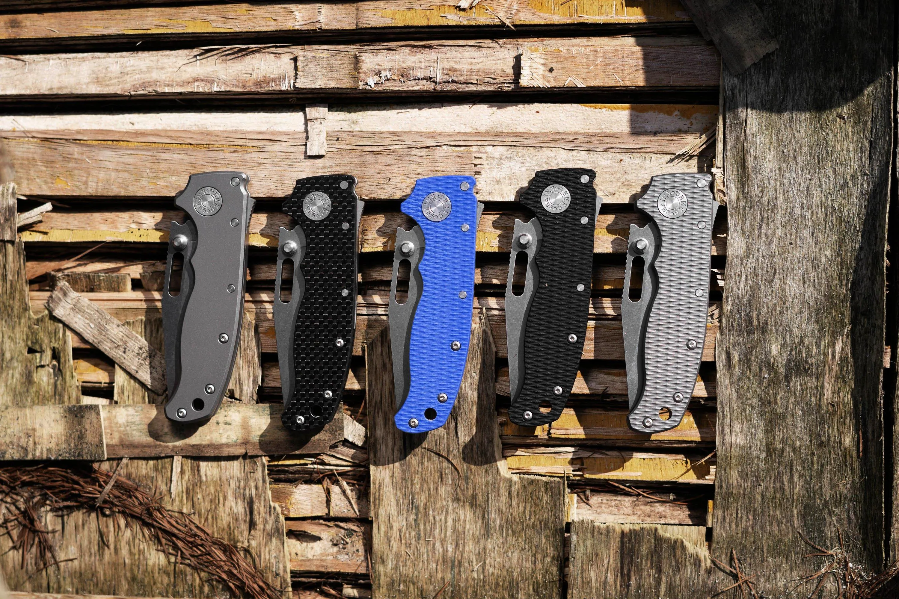 DEMKO KNIVES AD20.5 SHARKLOCK CPM 20CV SHARK FOOT AD20520CVTISF SMOOTH TITANIUM, NAVAJA