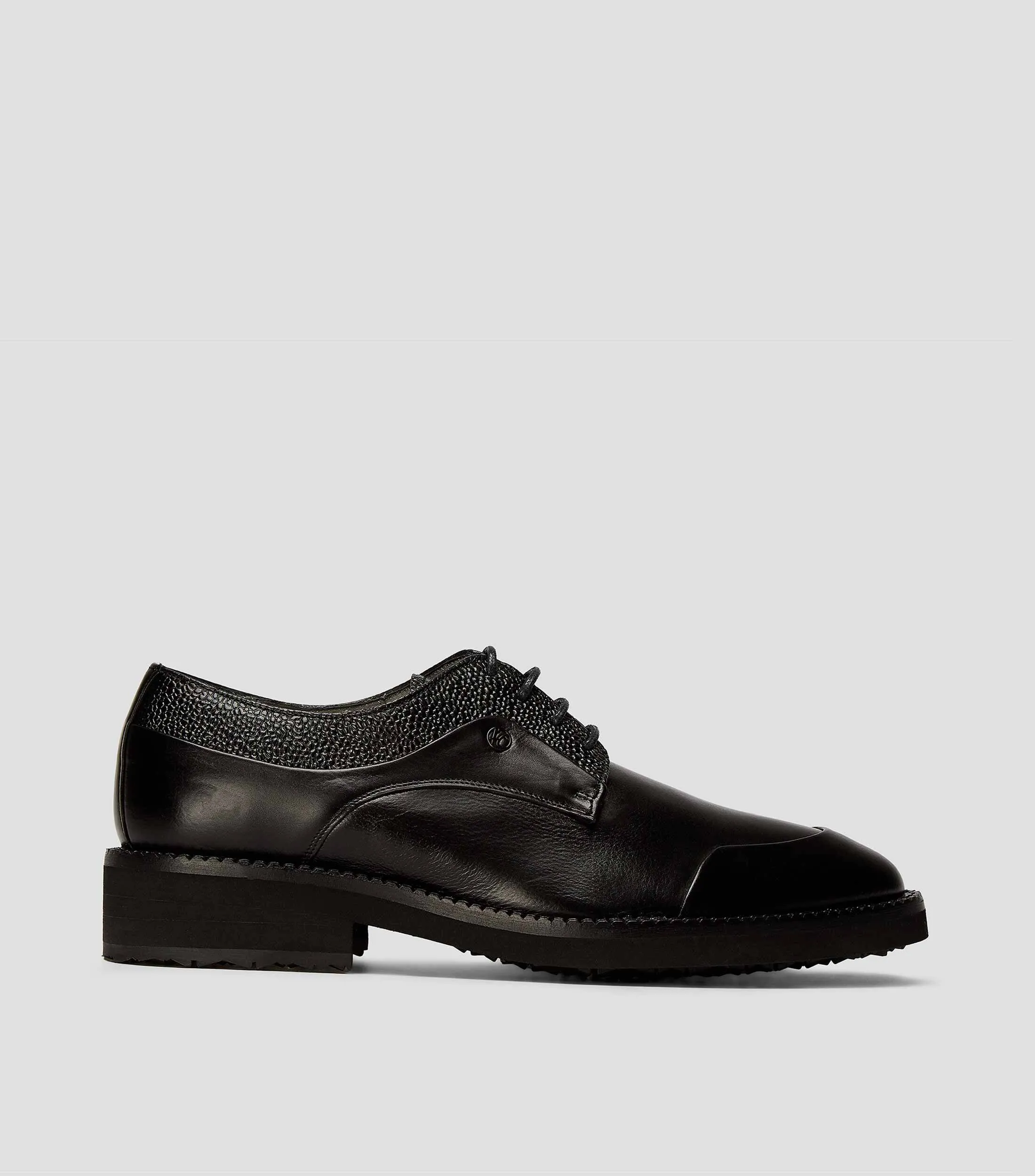 Franco Cuadra Zapatos de Vestir Derby Negros en Piel Tacón Bajo Ancho Hombre