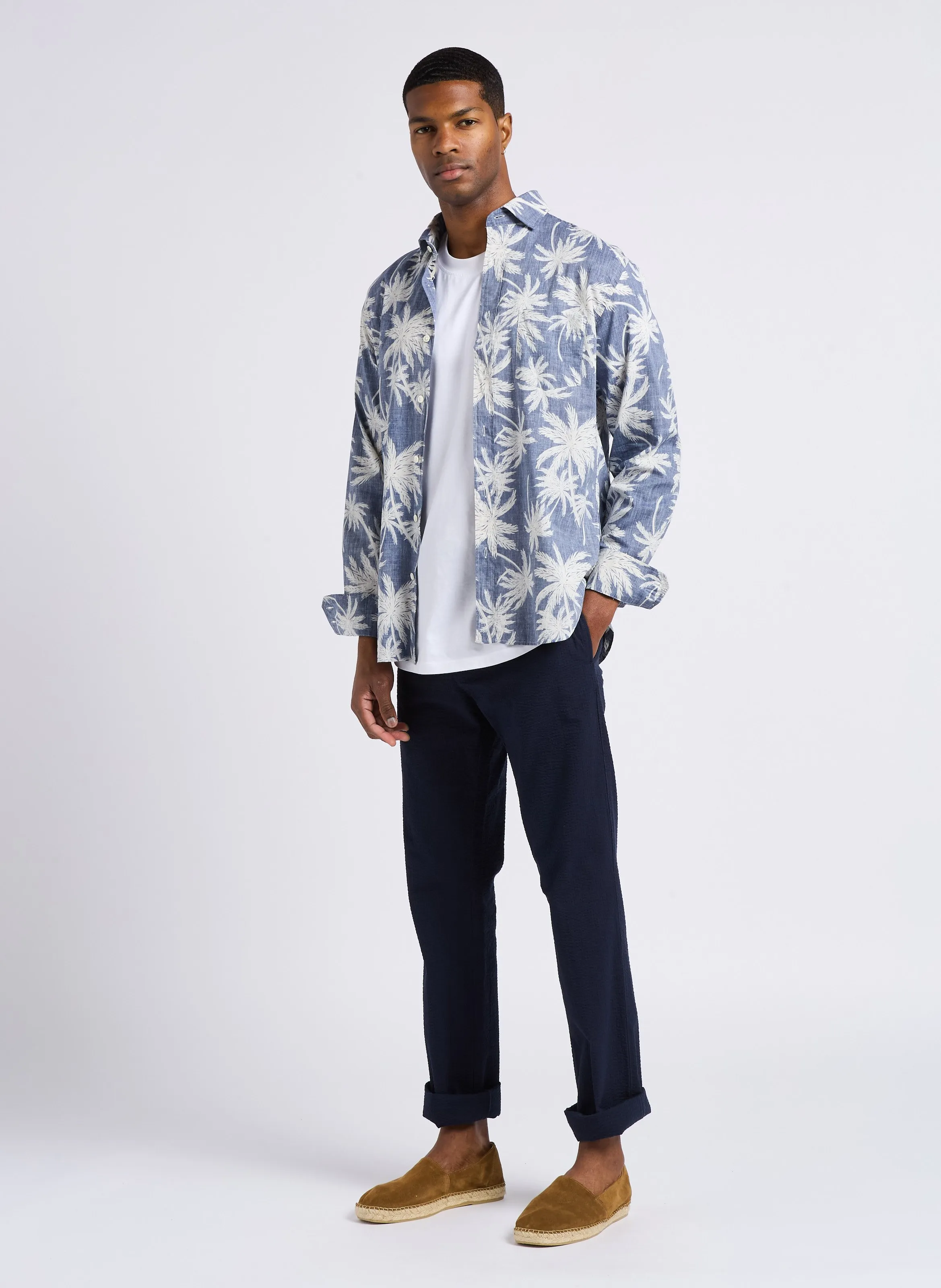 HARTFORD PAUL  CAMISA REGULAR FIT CON ESTAMPADO DE PALMERAS EN ALGODóN EN AZUL
