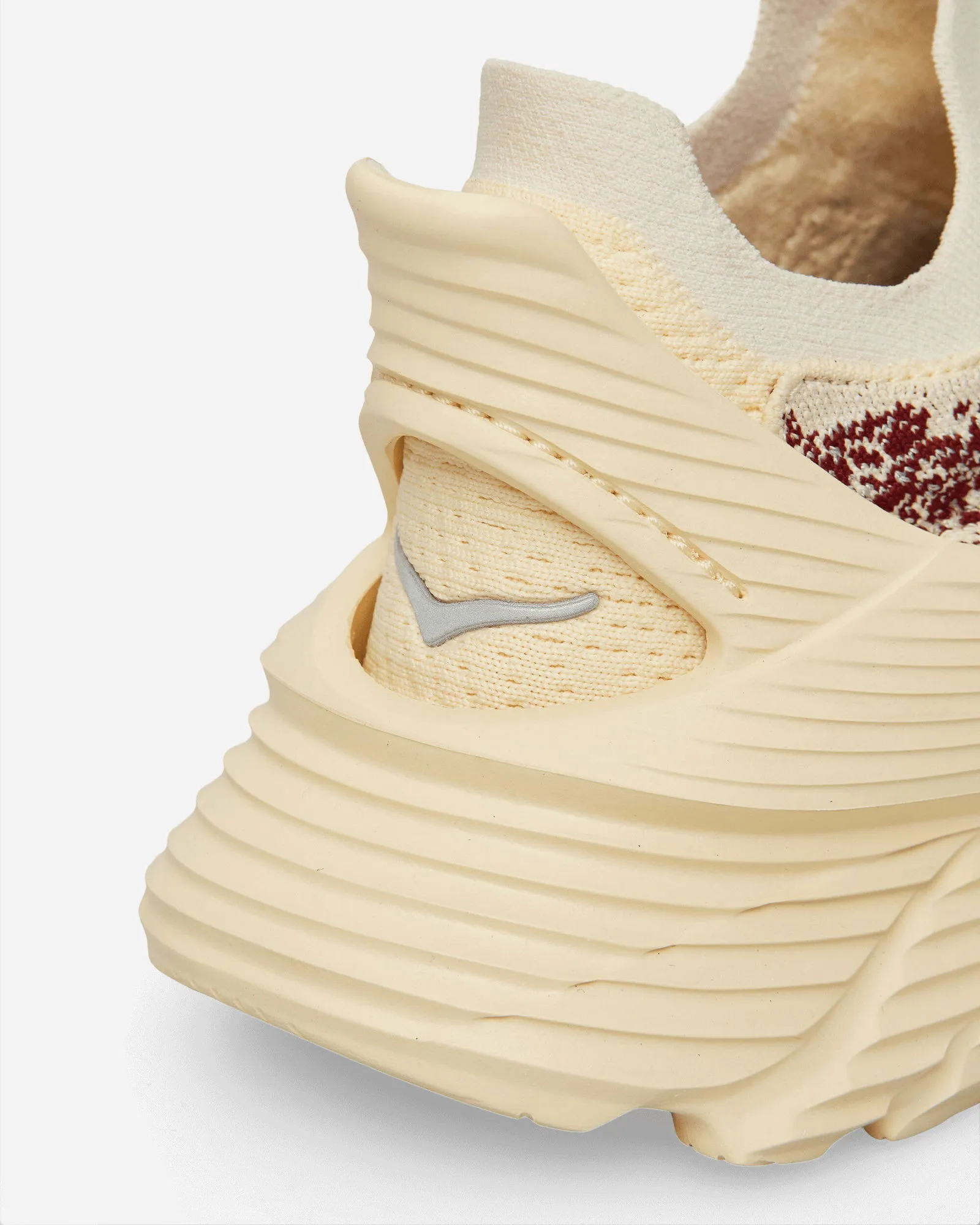 Hoka One One Paria Farzaneh Restore Chukka