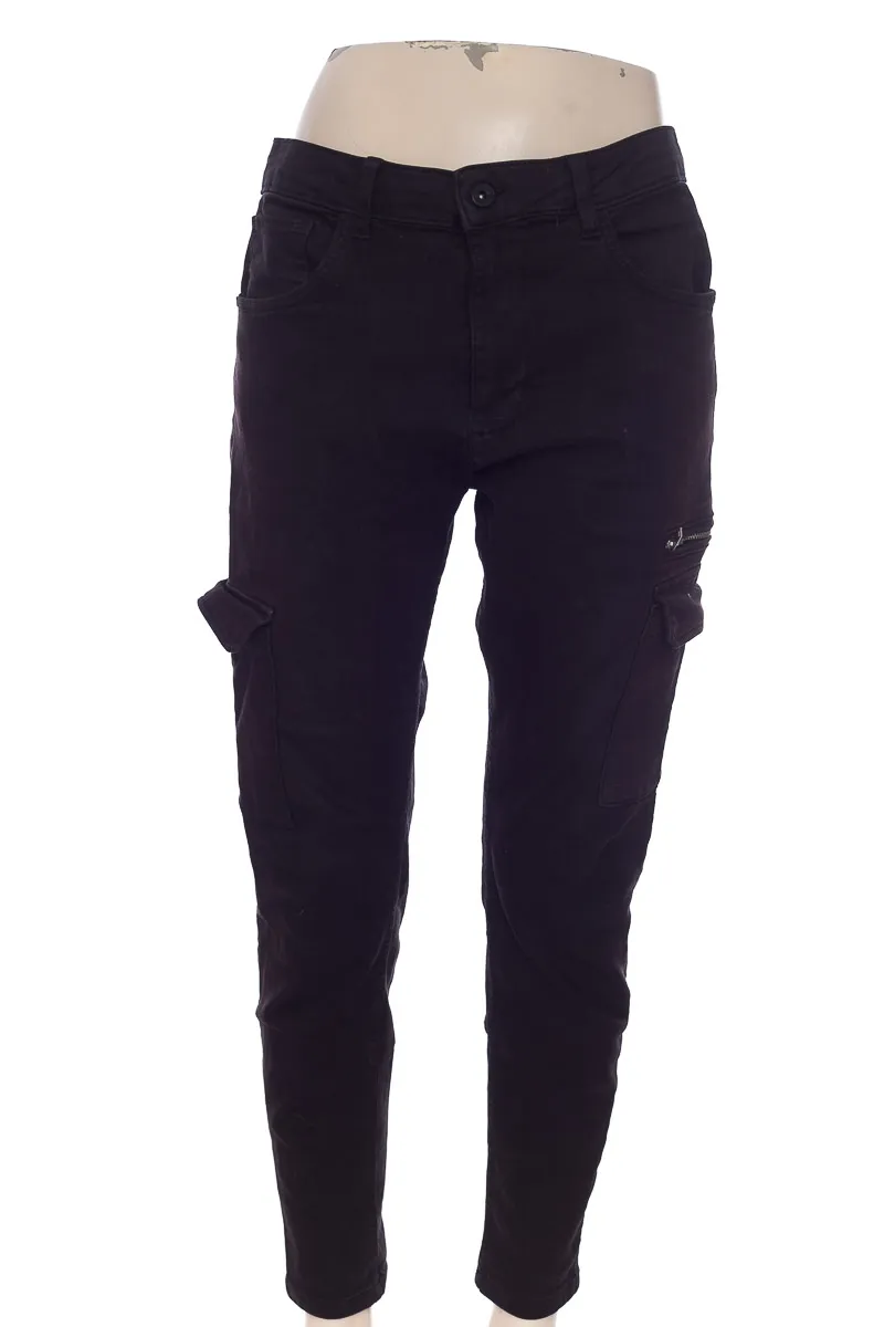 JEAN COLOR NEGRO  BERSHKA