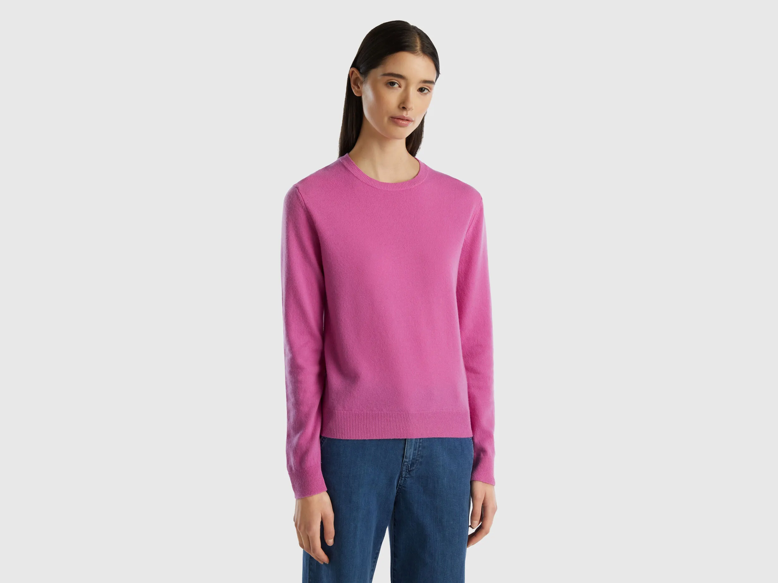 Jersey de cuello redondo rosa oscuro de lana merina