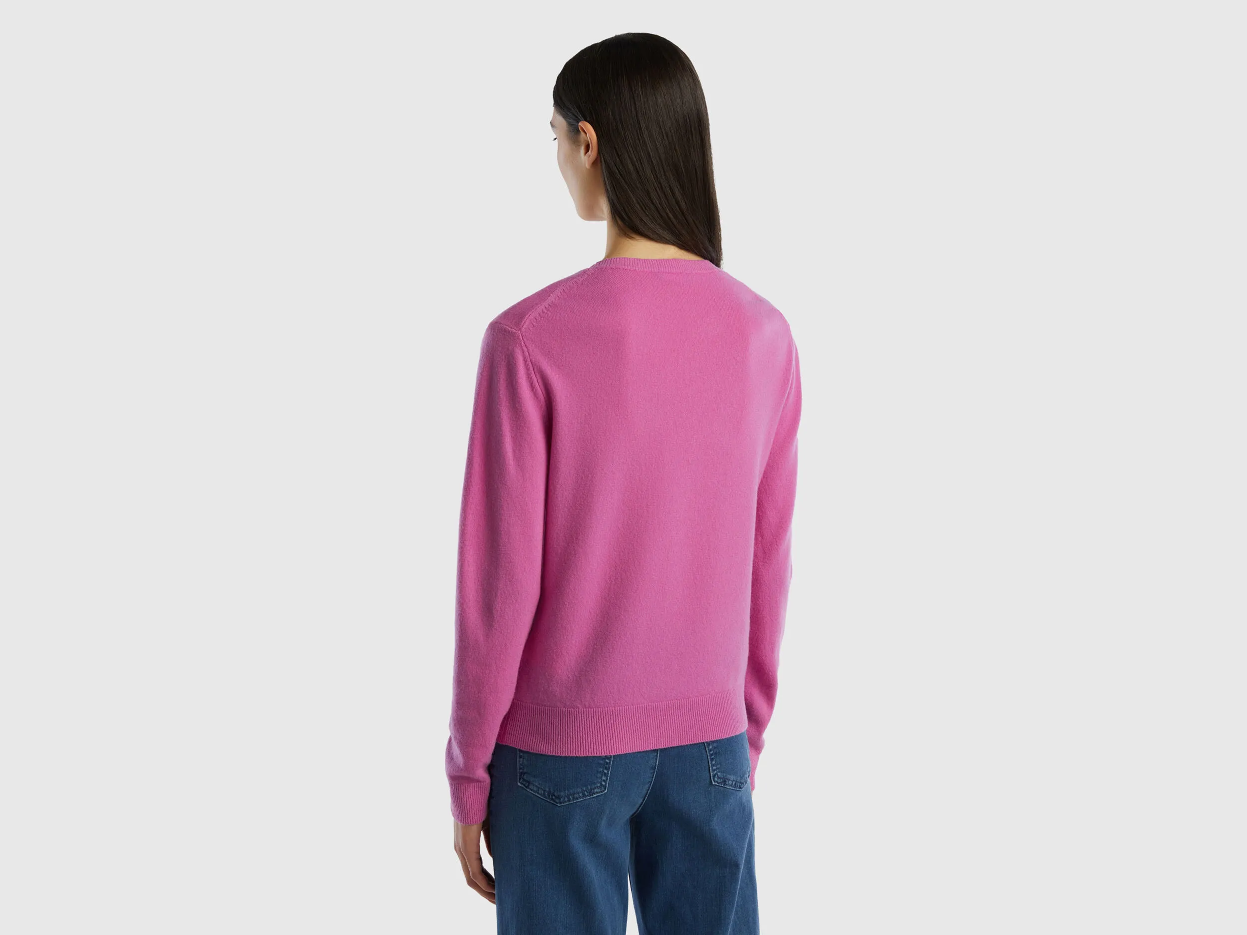 Jersey de cuello redondo rosa oscuro de lana merina