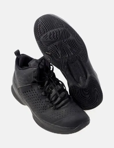 Jordan Deportiva abotinada negra