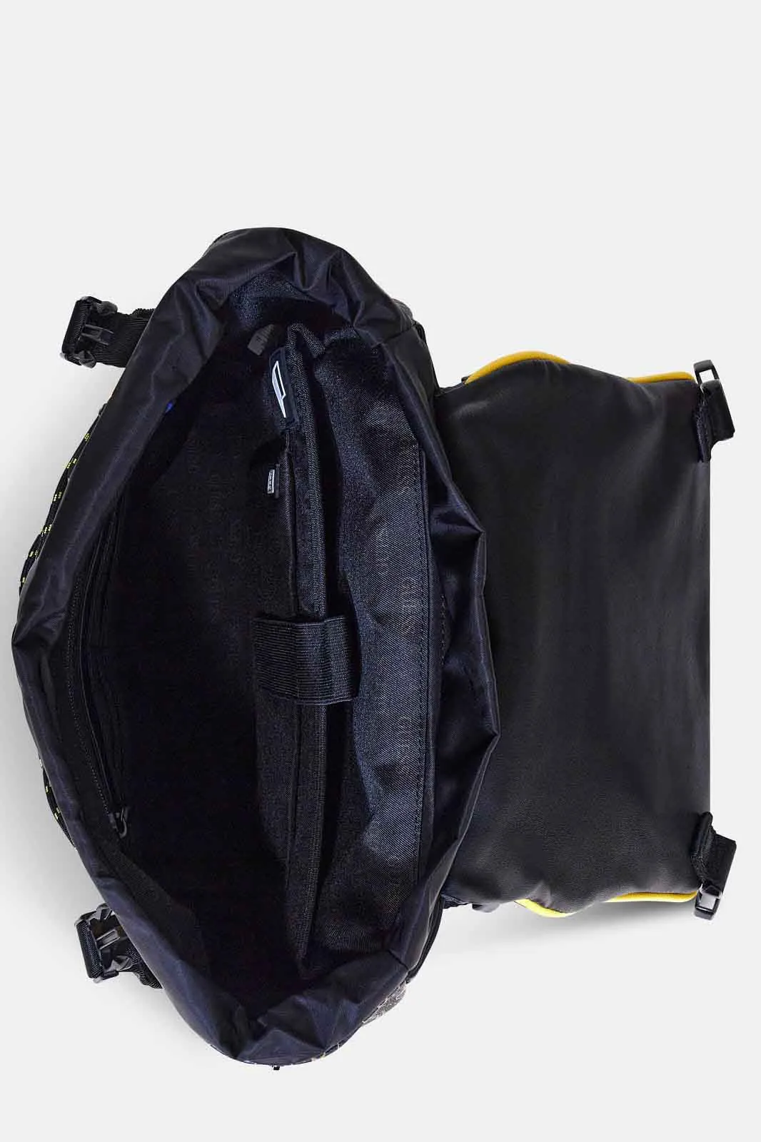 Mochila para hombre de Guess Acc – HMSALA P2390
