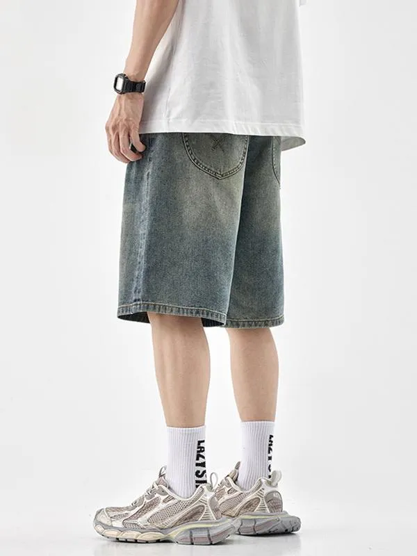 Pantalones cortos de mezclilla sueltos con estampado lateral para hombre