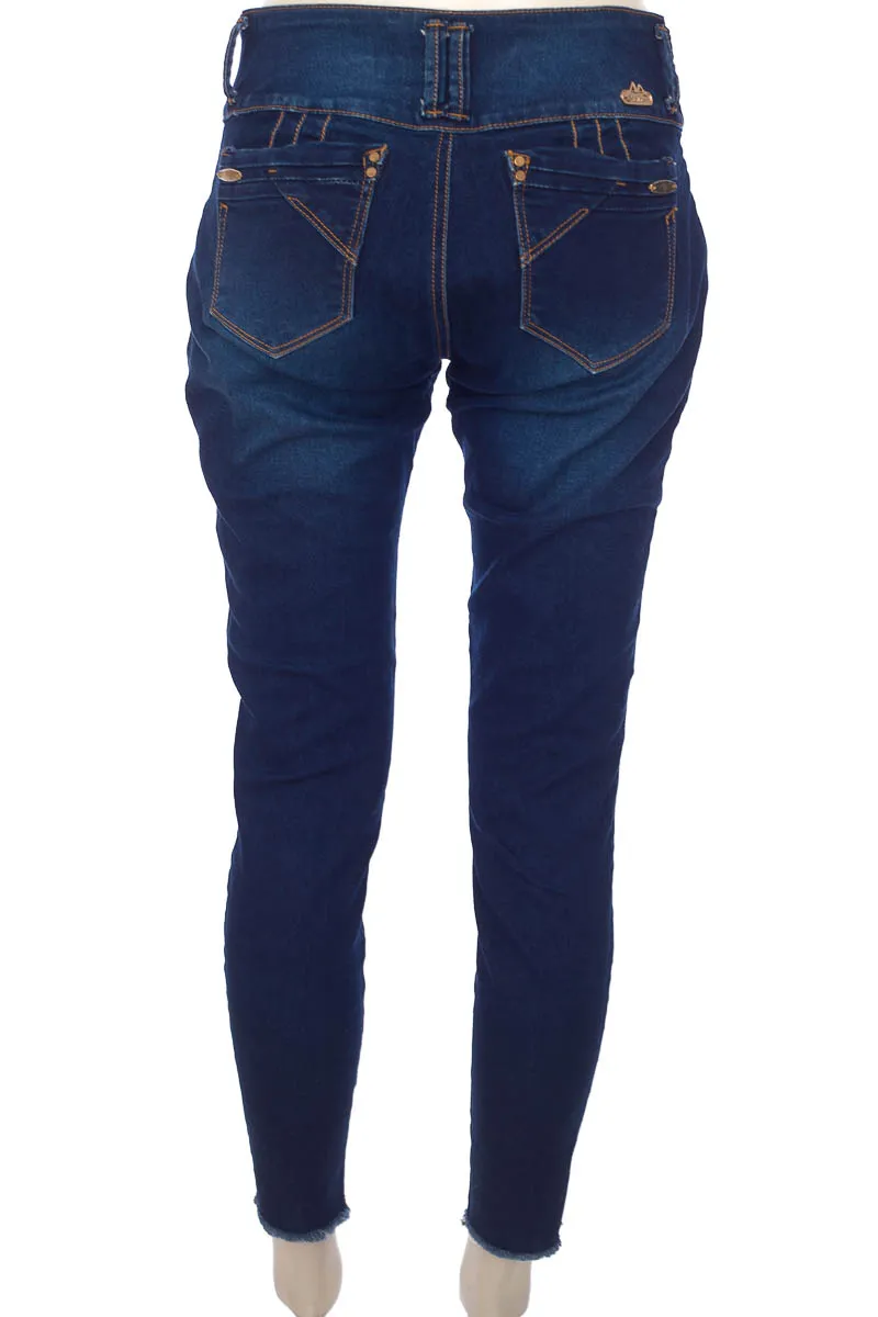 PANTALóN COLOR AZUL  MARA