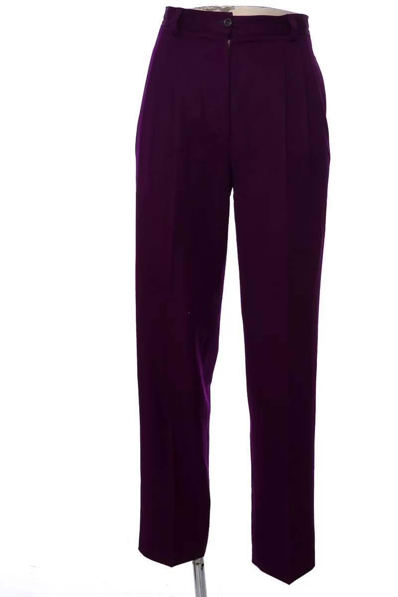 PANTALóN COLOR MORADO  CLOSEANDO