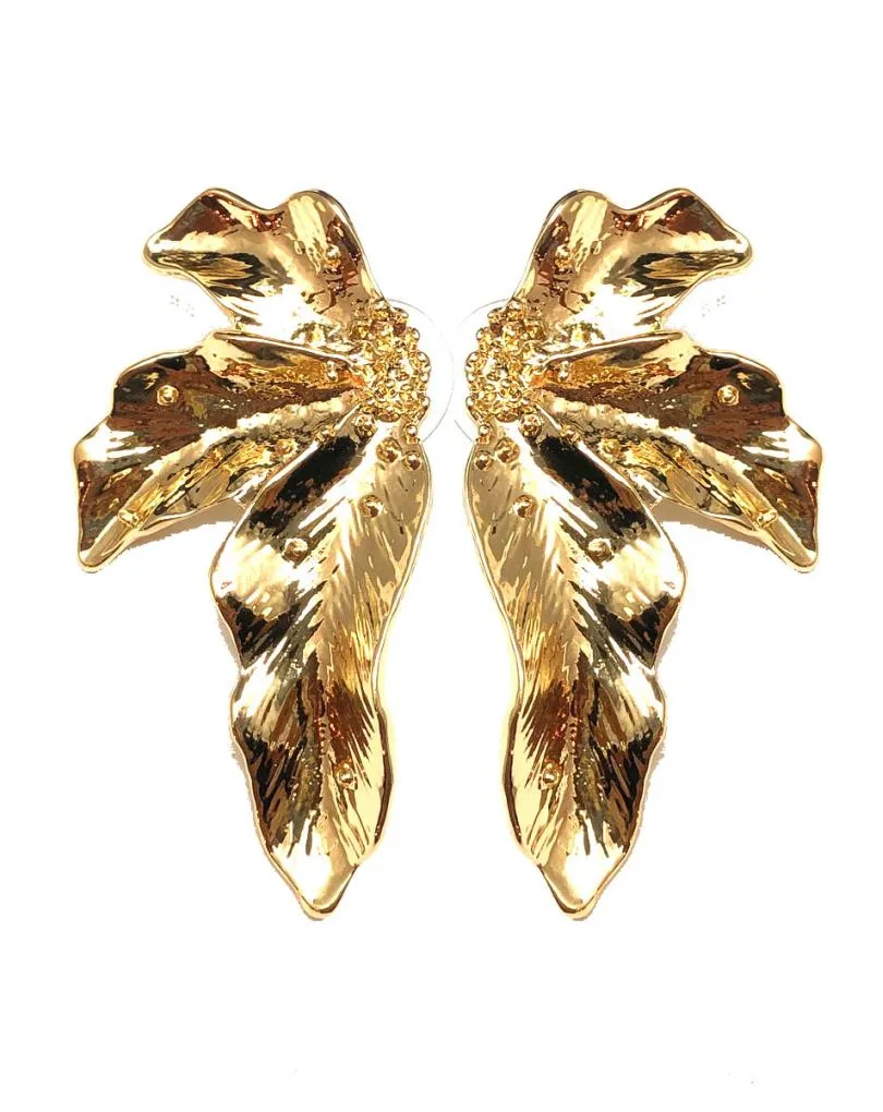 PENDIENTES DORADOS DE FIESTA CON ELEGANTE DISEÑO DE FLOR