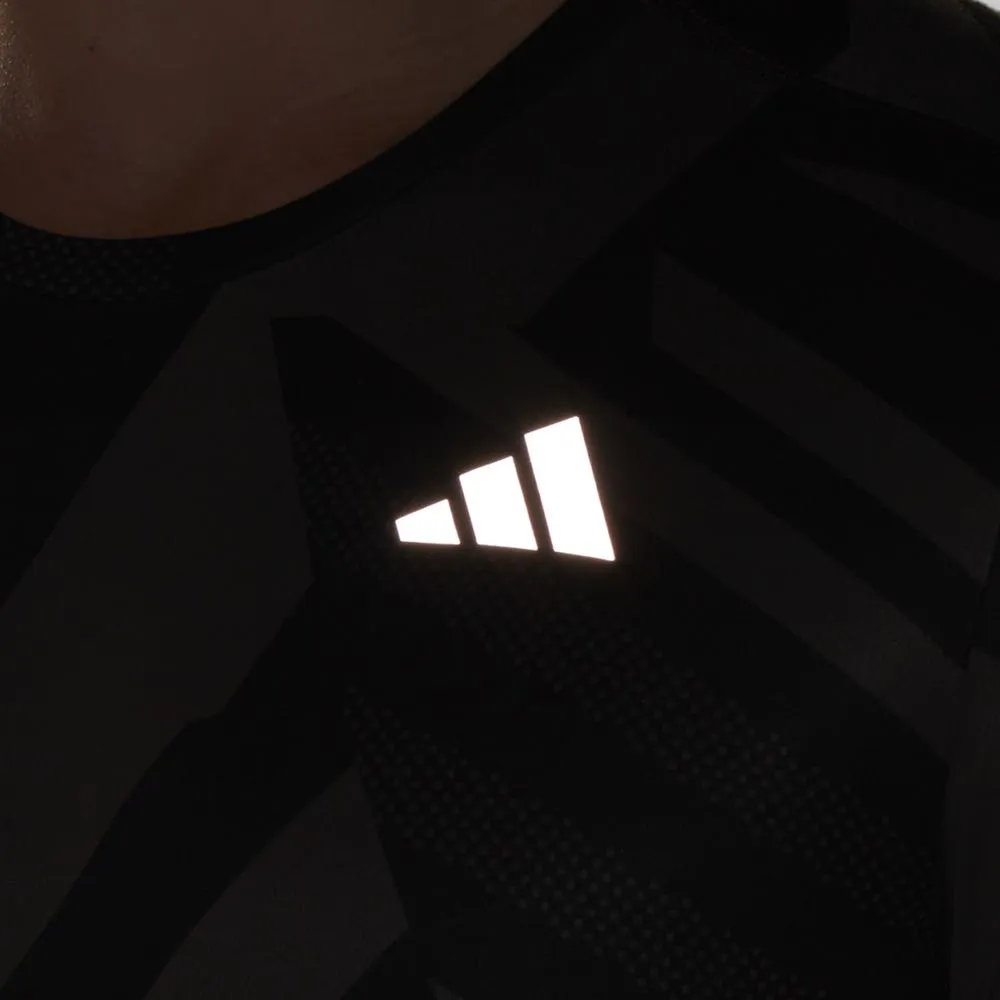 Playera adidas Own The Run Seasonal Hombre