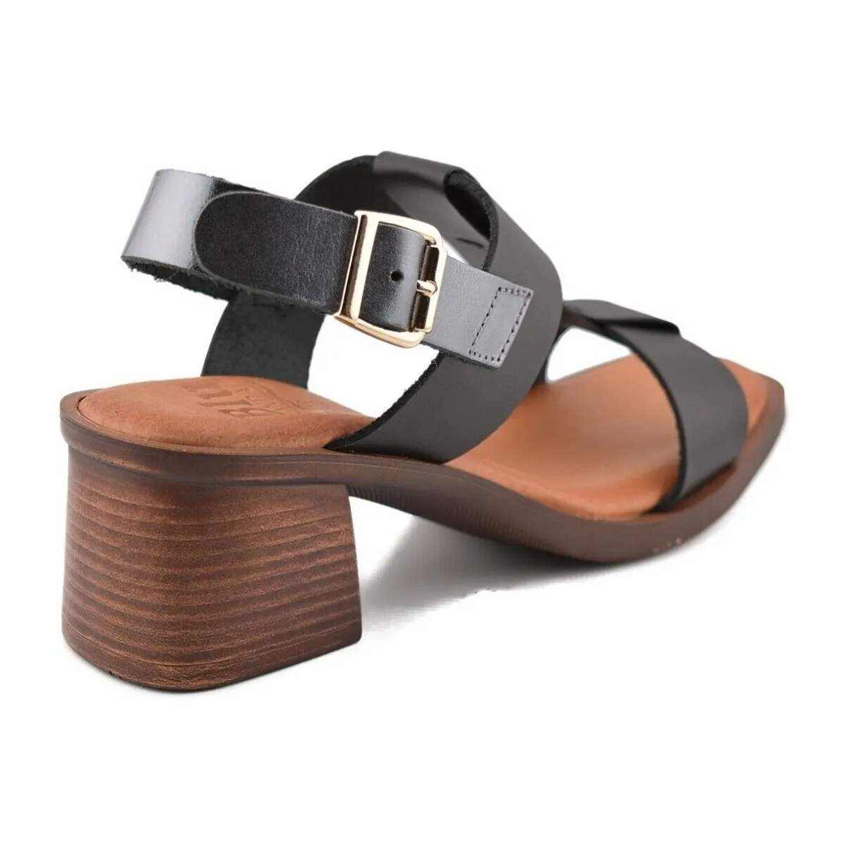 Sandalias de piel negras con tacón by