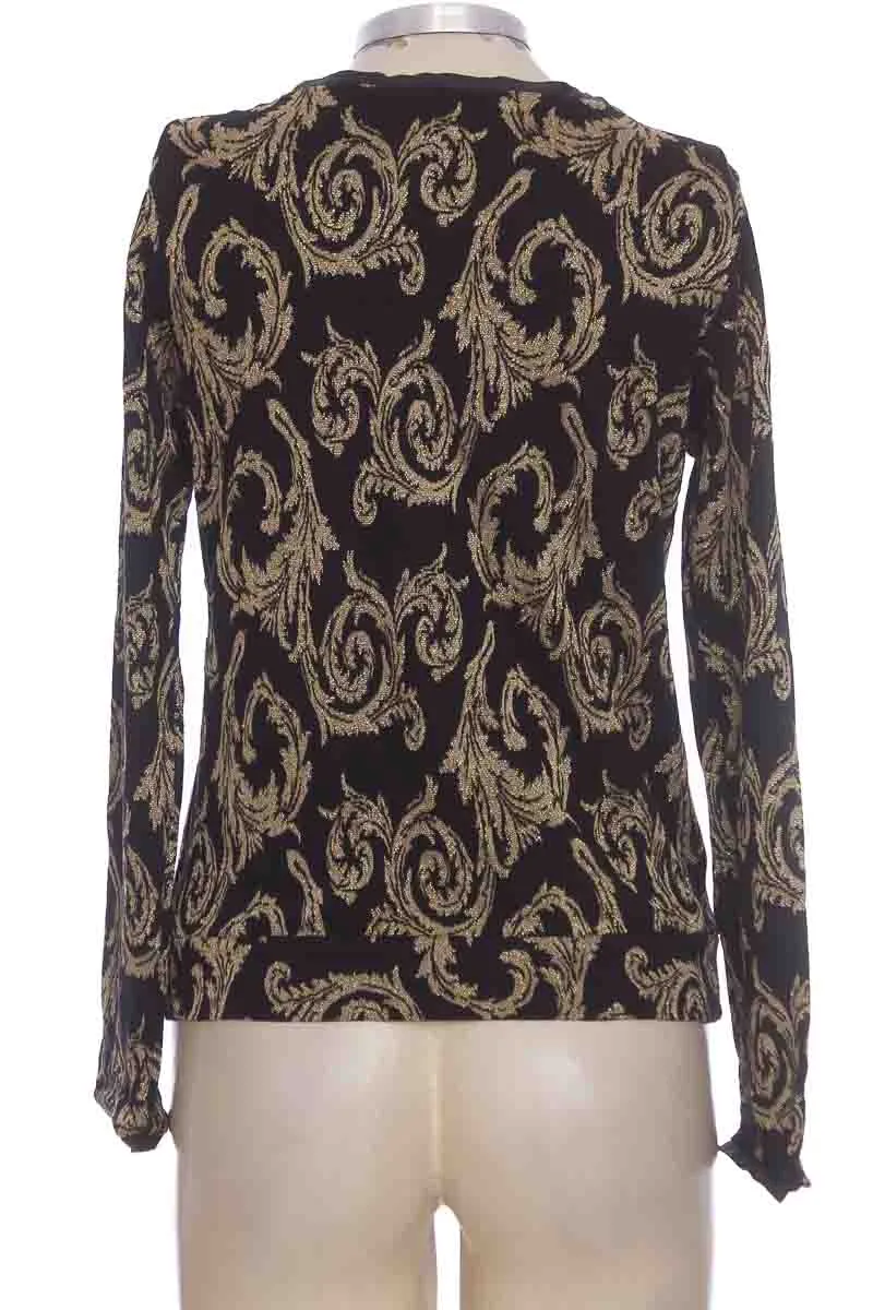 SWEATER COLOR NEGRO  BASEMENT