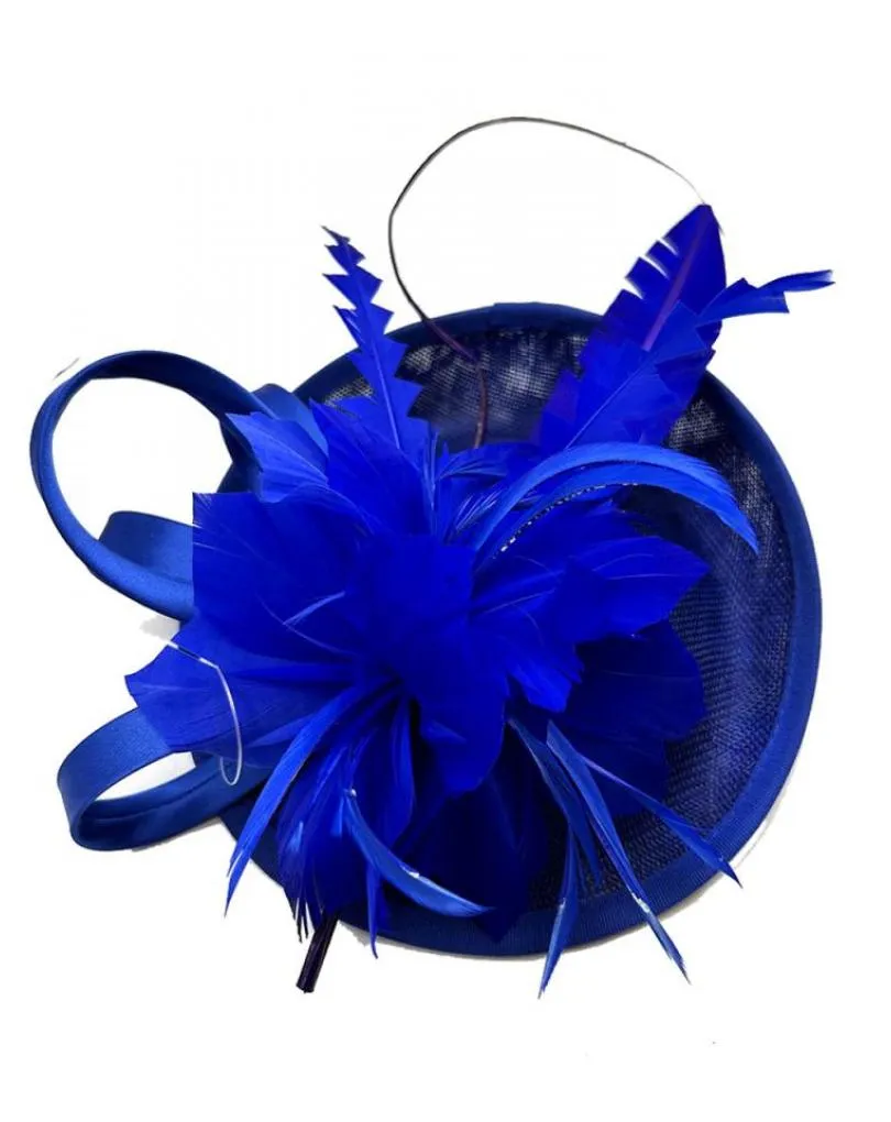 TOCADOS AZULONES CON DISEÑO ELEGANTE DE PLUMAS PARA BODAS