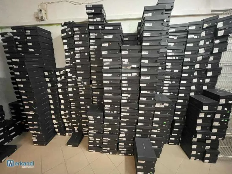 Tommy Hilfiger/Tommy Jeans stock shoes